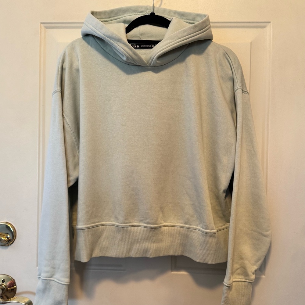 Zara Pale Green Hoodie sz M